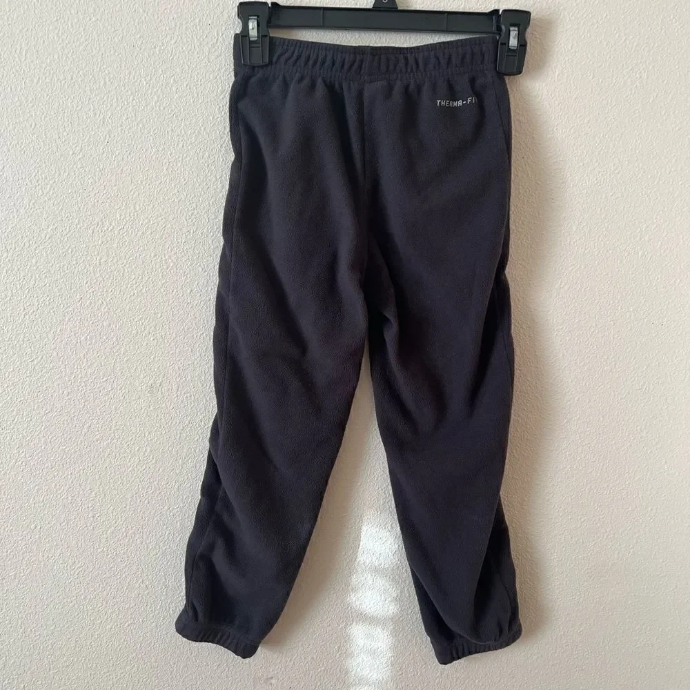 Boys Nike fuzzy fleece sweatpants 7